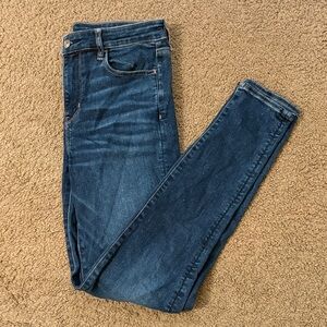 American Eagle Outfitters Hi-Rise Jegging